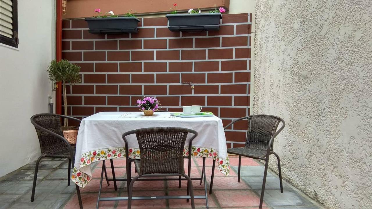 Super Nuova - Private Parking Apartamento Tessalónica Exterior foto